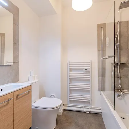 Le Cocon Urbain Holiday home *
